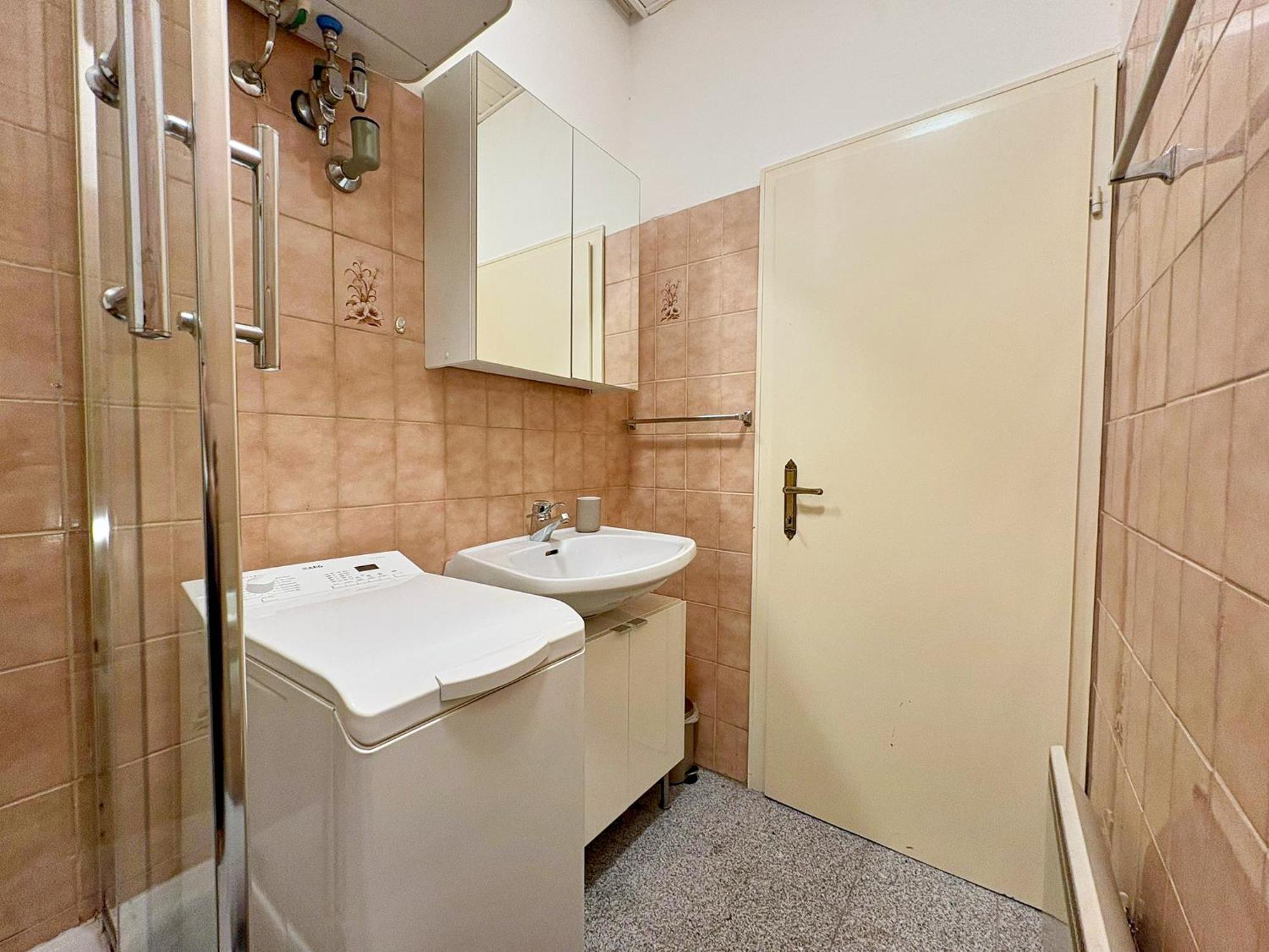 Spacious And Near Metro I Close To Parks I Akh Apartment Vienna Luaran gambar